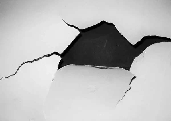 The Role of Drywall Contractors in Repairing Cracks The Role of Drywall Contractors in Repairing Cracks